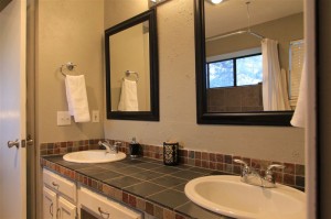 Photo of 11908 Elfcroft Dr, Austin TX 78758