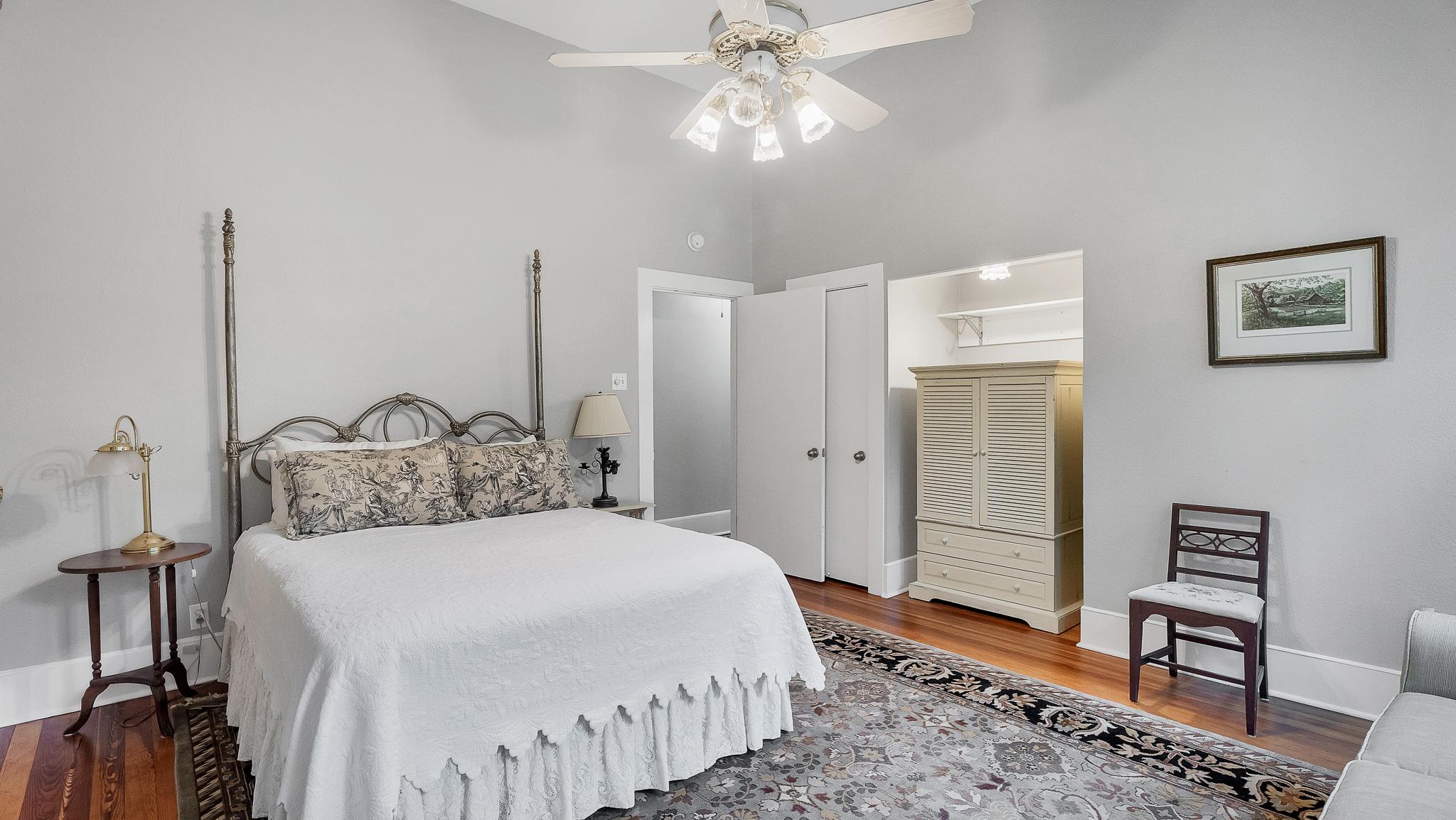 Interior room photo at 1305 S College St in Georgetown Texas