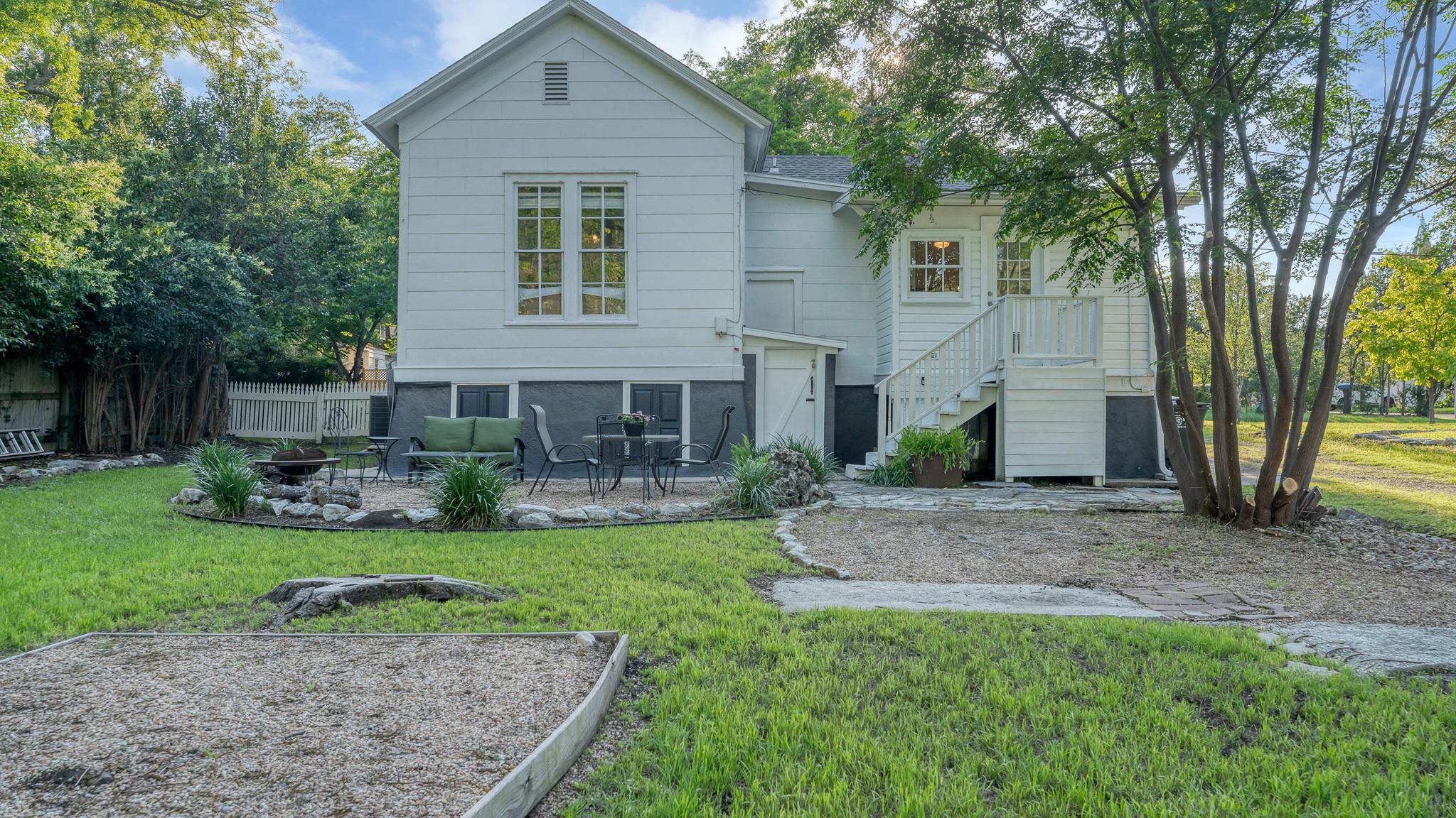 Interior photo of 1305 S College St in Georgetown Texas with period character