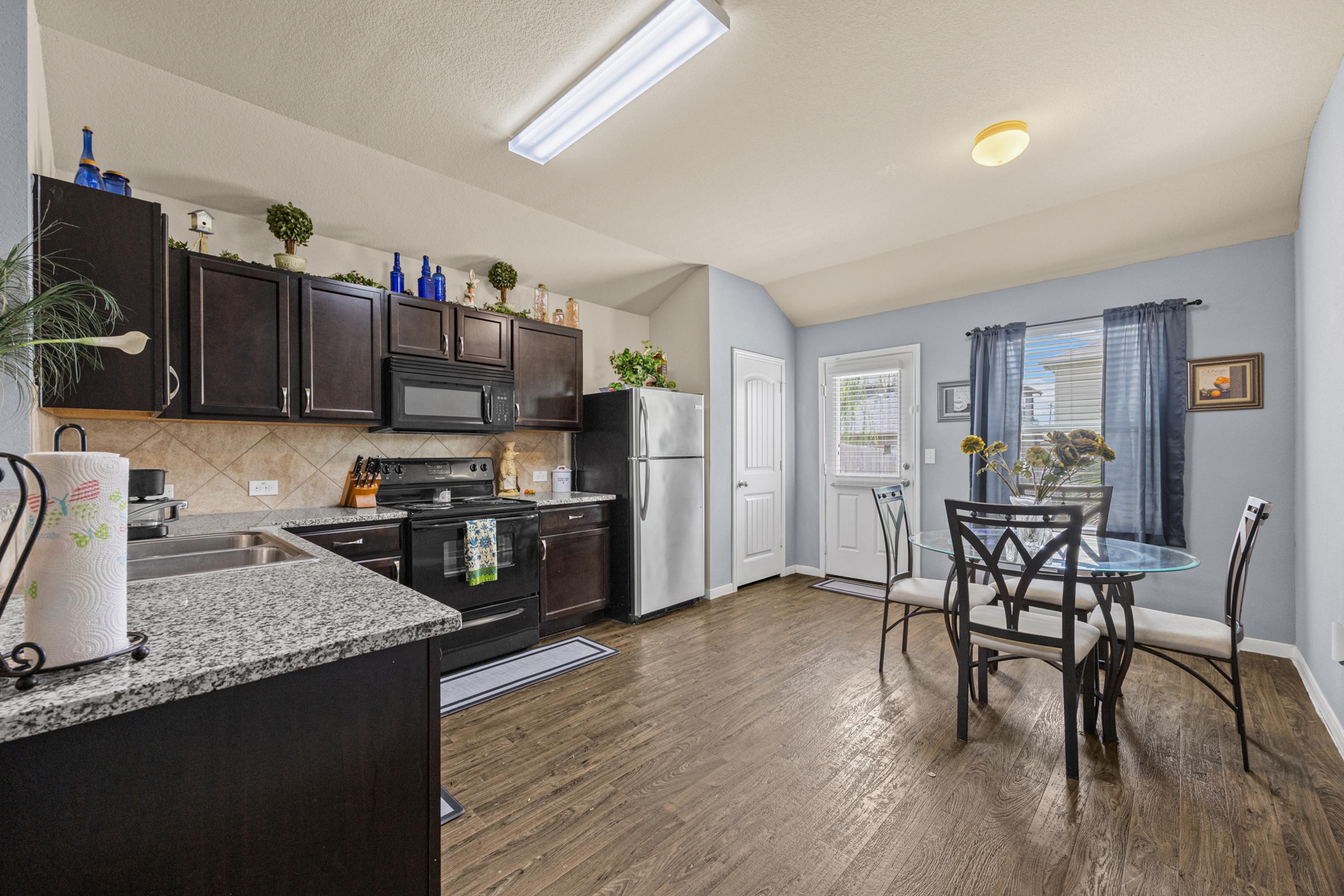 Property photo 8 of 12113 Stoneridge Gap Ln in Manor Texas