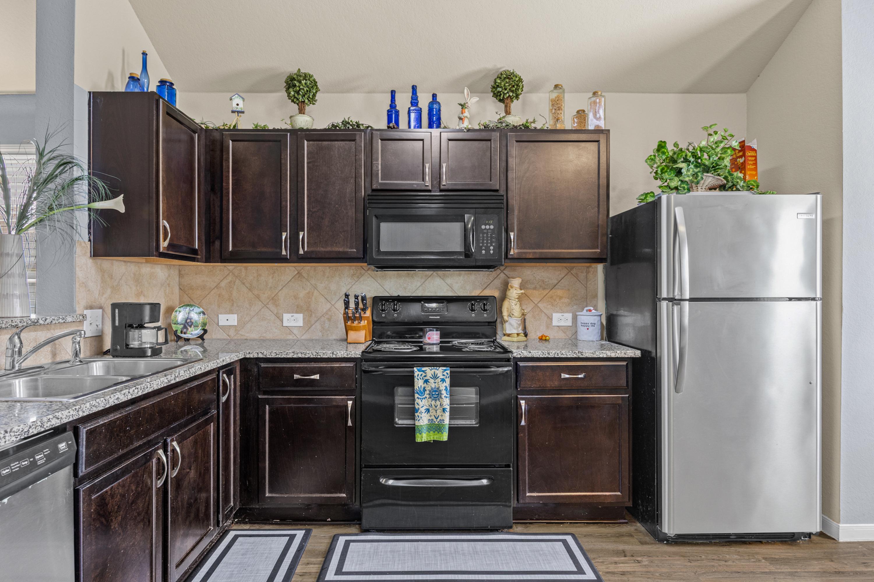Property photo 9 of 12113 Stoneridge Gap Ln in Manor Texas