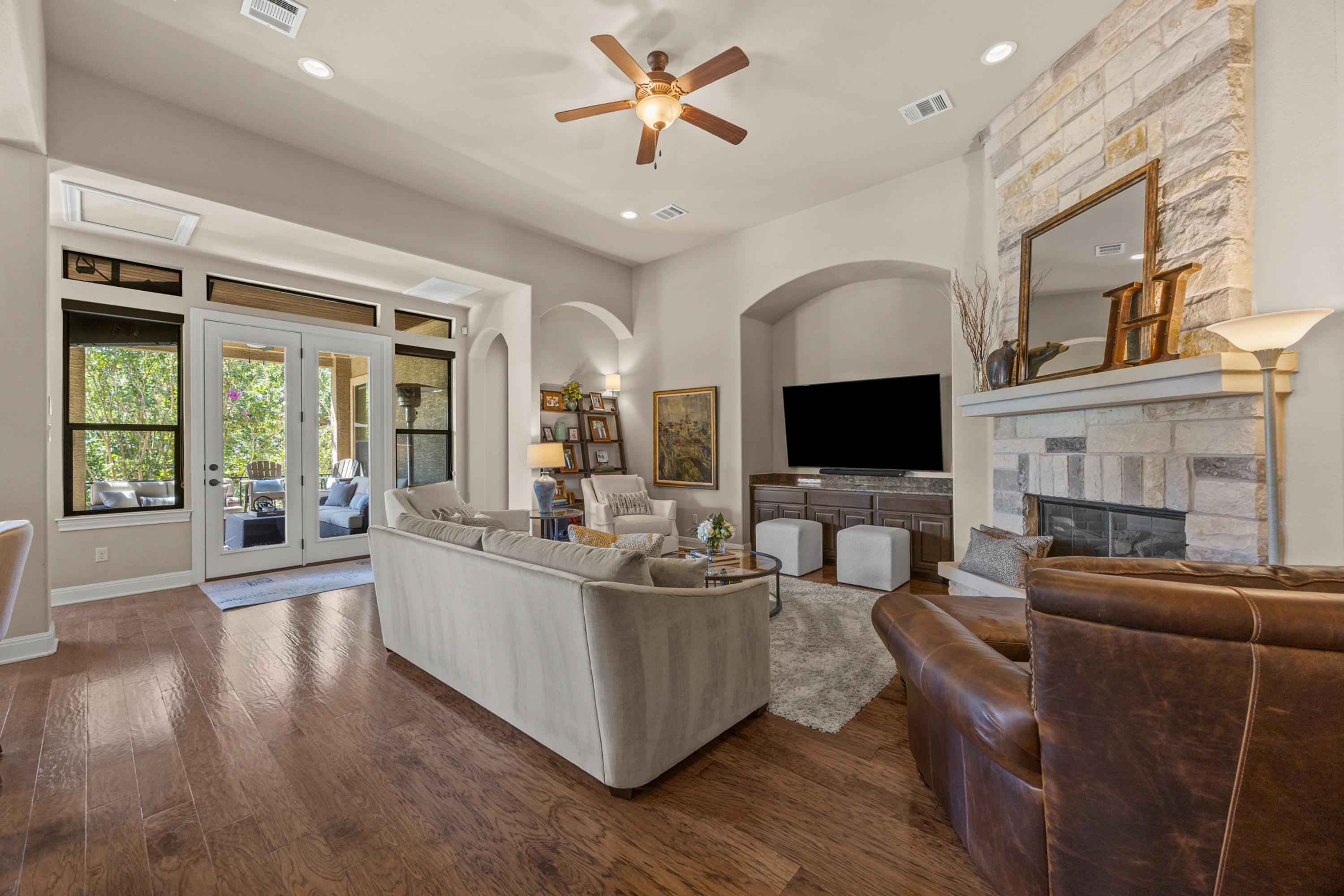 Open kitchen and living area at 410 Indianwood Dr